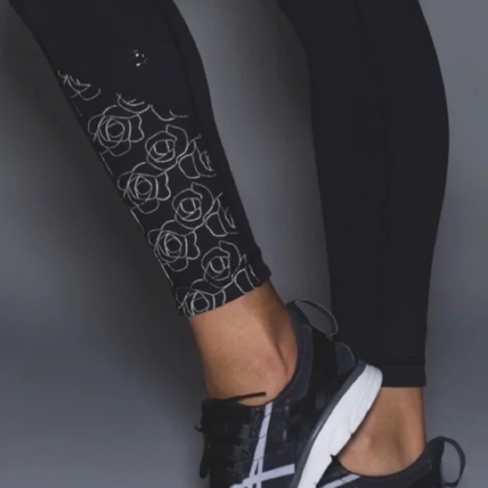 Lululemon Lucent Ice Queen Tight Leggings